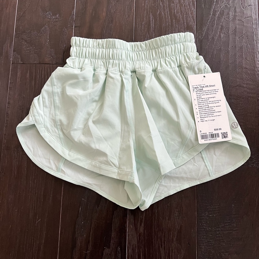 Lululemon track that shorts